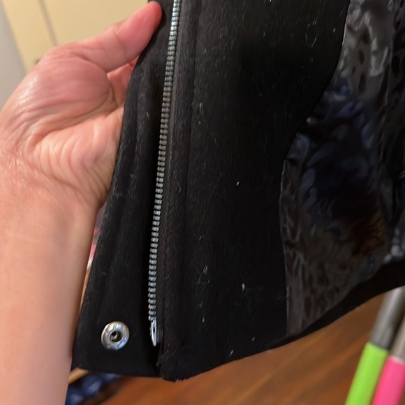 Guess Coat - Picture 8 of 12